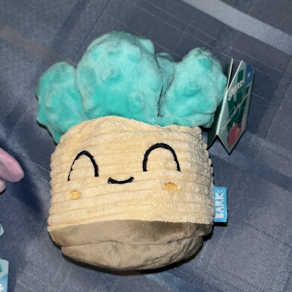 Dog toys size medium for 20 pound dogs - Picture 2 of 7